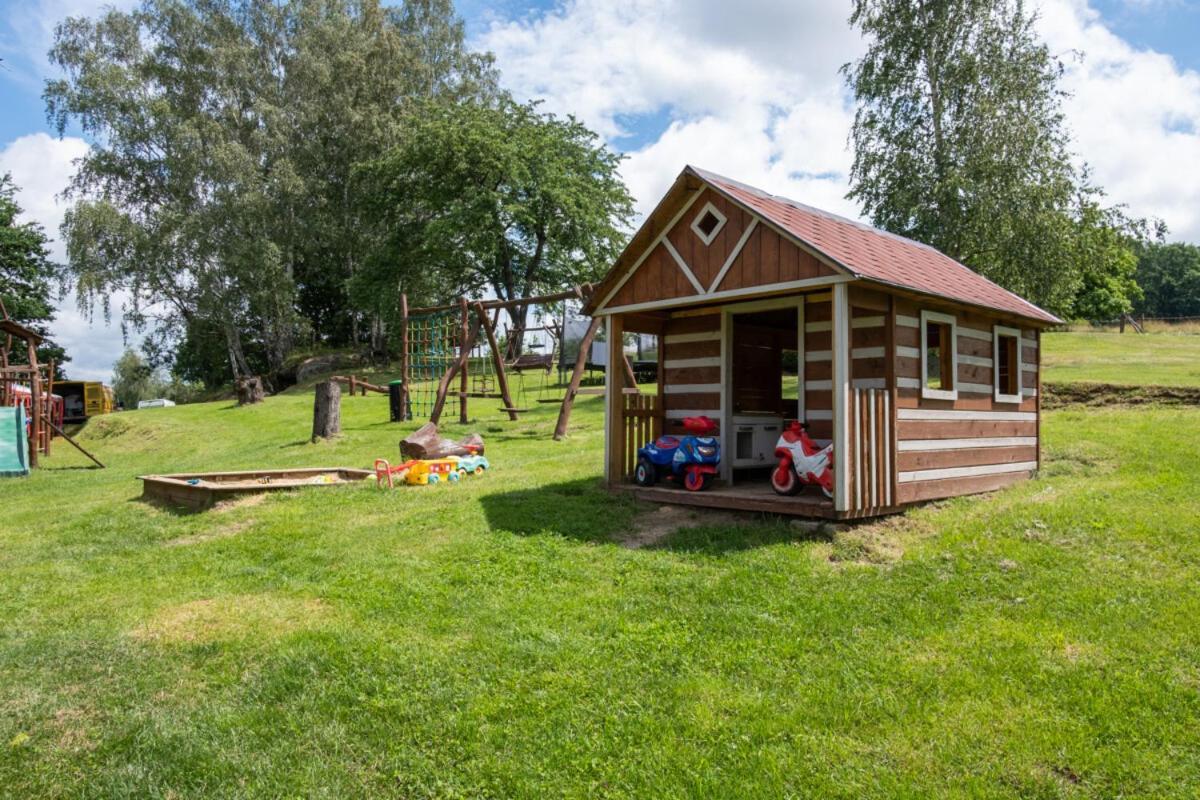 Miniresort Amulet Hrubá Skála Exterior foto